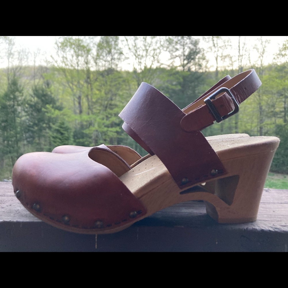Dansko Thea 37 Gently Worn rare